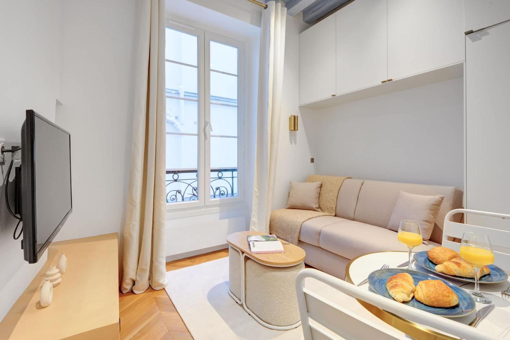 Apartment Bnbnova - Le Marais & Notre-dame Paris